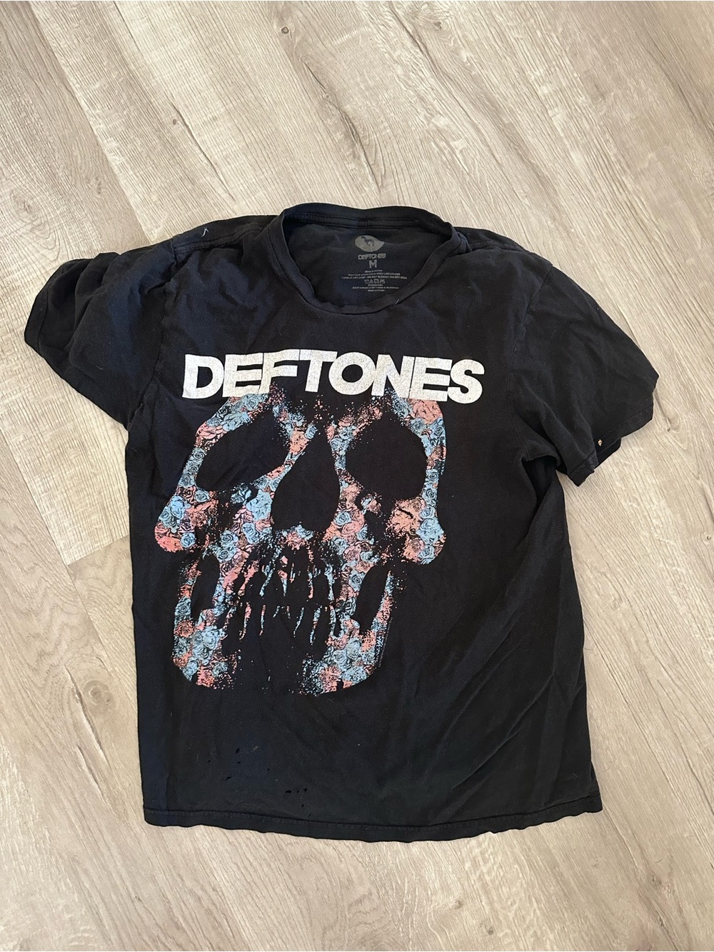 Deftones Black Short-Sleeve Graphic Tee with Floral Skull
